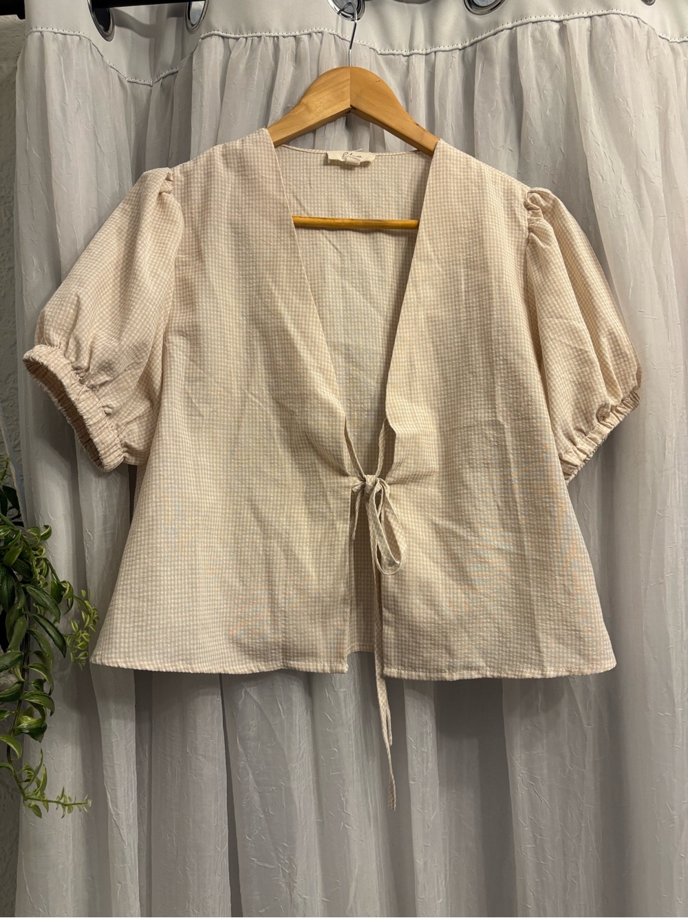 Gingham Puff Sleeve Top in Cream